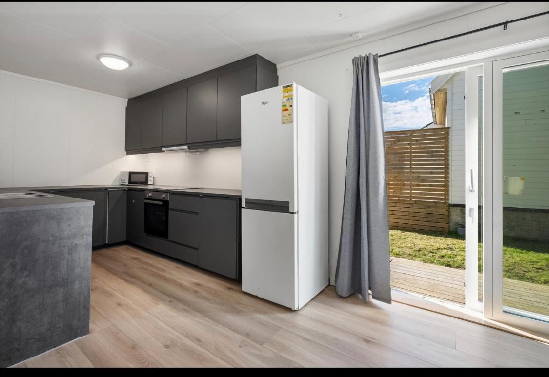 Et Fint Og Stort Enebolig Sentralt I Voss! Villa Exterior foto